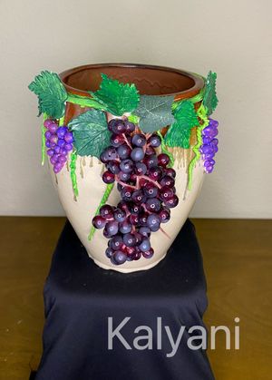 Grapes sculpture